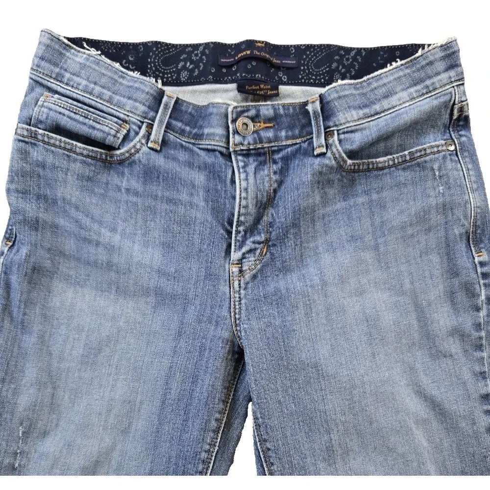 Levi's Women's 525 Denim Jeans Perfect Waist Bootcut Mid Rise Stretch 32